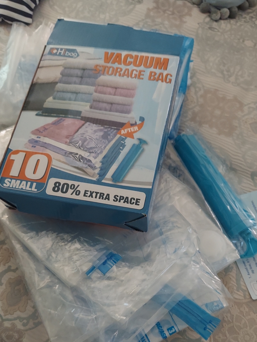 Vacuum Storage Bags - Blue (10 Large And 7 Small)